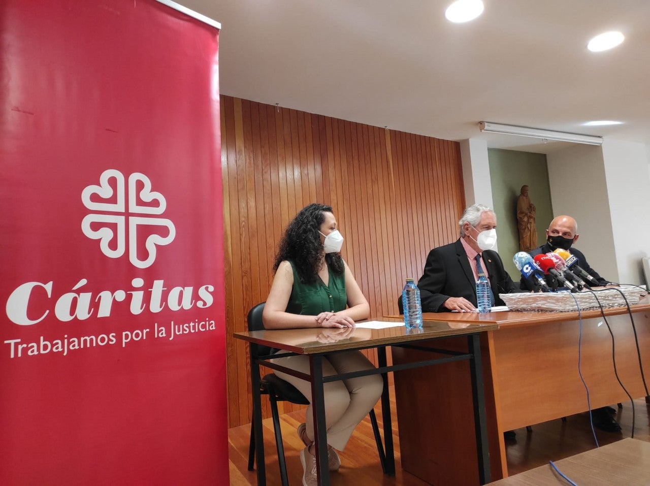Cáritas Manzanares participa en un proyecto piloto de 'tarjetas monedero' Cáritas Manzanares participa en un proyecto piloto de 'tarjetas monedero'