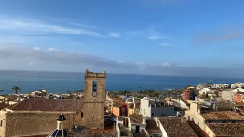nubes y claros la vila joiosa nubes y claros la vila joiosa