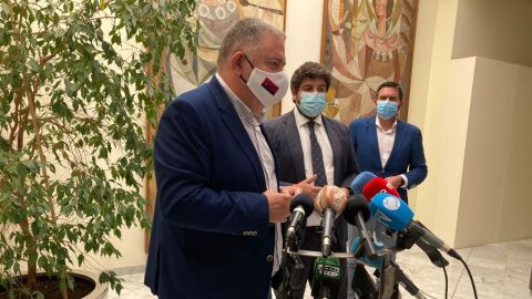 Los regantes analizan si procede presentar querella por prevaricaci&oacute;n contra el Ministerio para la Transici&oacute;n Ecol&oacute;gica
