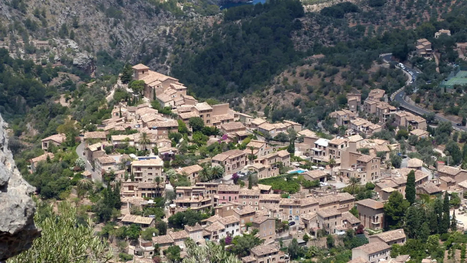 Deià, uno de los pueblos de montaña situado en la Serra de Tramuntana de Mallorca
