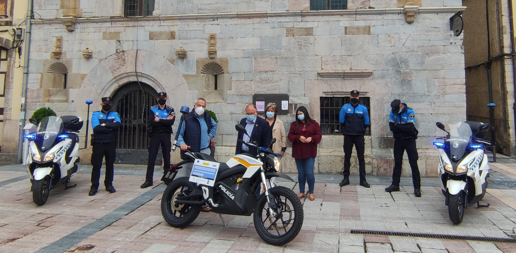 El Ayuntamiento de Ribadesella adquiere una moto eléctrica para el Servicio de Policía Local. El Ayuntamiento de Ribadesella adquiere una moto eléctrica para el Servicio de Policía Local.