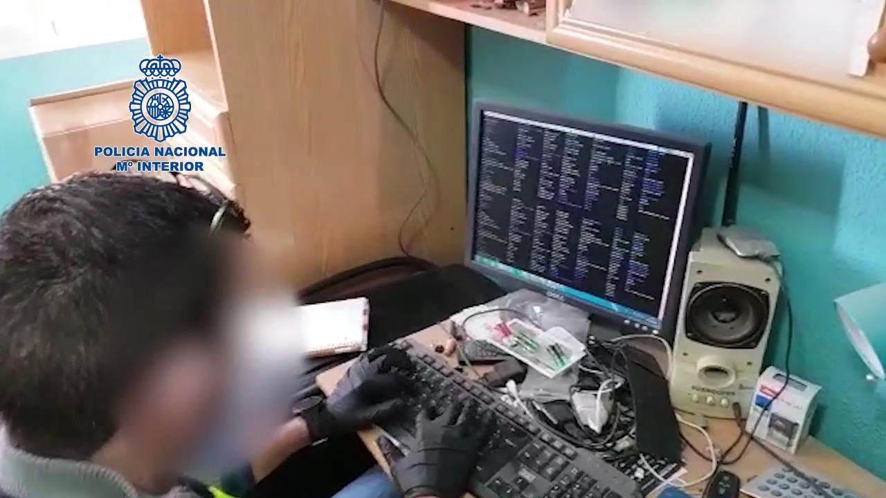 Desarticulada en Málaga una organización que emitía señal ilícita de televisión de pago por Internet Desarticulada en Málaga una organización que emitía señal ilícita de televisión de pago por Internet