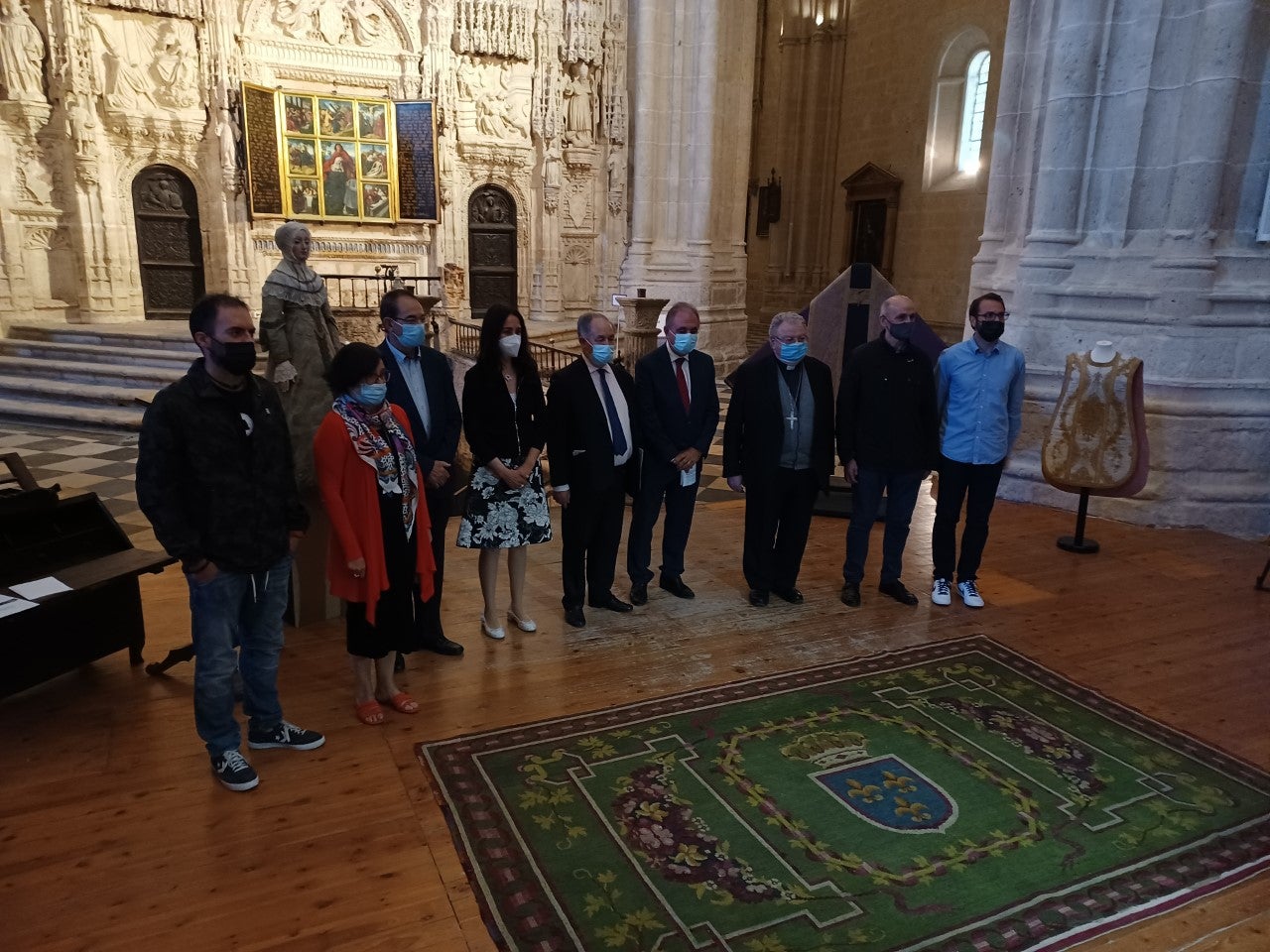 La Catedral de Palencia acoge la presentación de las obras restauradas por los alumnos de la Escuela "Mariano Timón" La Catedral de Palencia acoge la presentación de las obras restauradas por los alumnos de la Escuela "Mariano Timón"