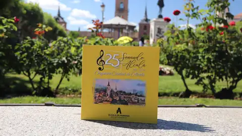 Libro "25 años sonando Alcalá", de la Orquesta Ciudad Alcalá Libro "25 años sonando Alcalá", de la Orquesta Ciudad Alcalá