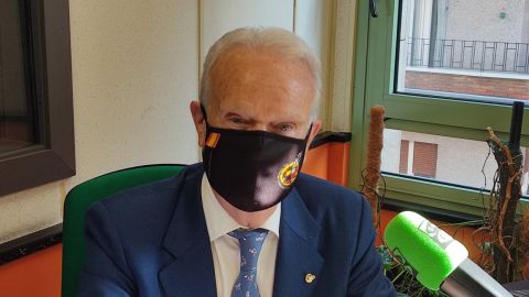 Ramiro Fern&aacute;ndez en los estudios de Onda Cero Gijon