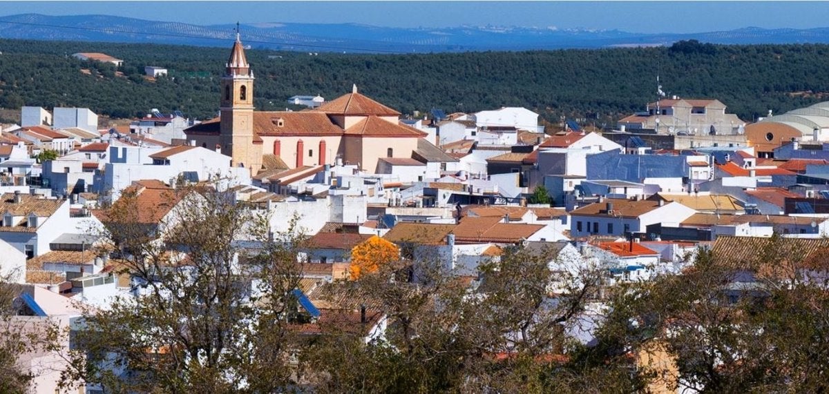 Cantillana y Herrera continuarán cerradas perimetralmente por rebasar la tasa de mil casos Cantillana y Herrera continuarán cerradas perimetralmente por rebasar la tasa de mil casos