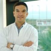 Hablamos con el Dr. Alfonso Díaz, "los tratamientos estéticos también mejoran nuestra dentadura" 