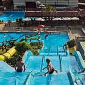 Una de las atracciones acuáticas de Playa Park Una de las atracciones acuáticas de Playa Park