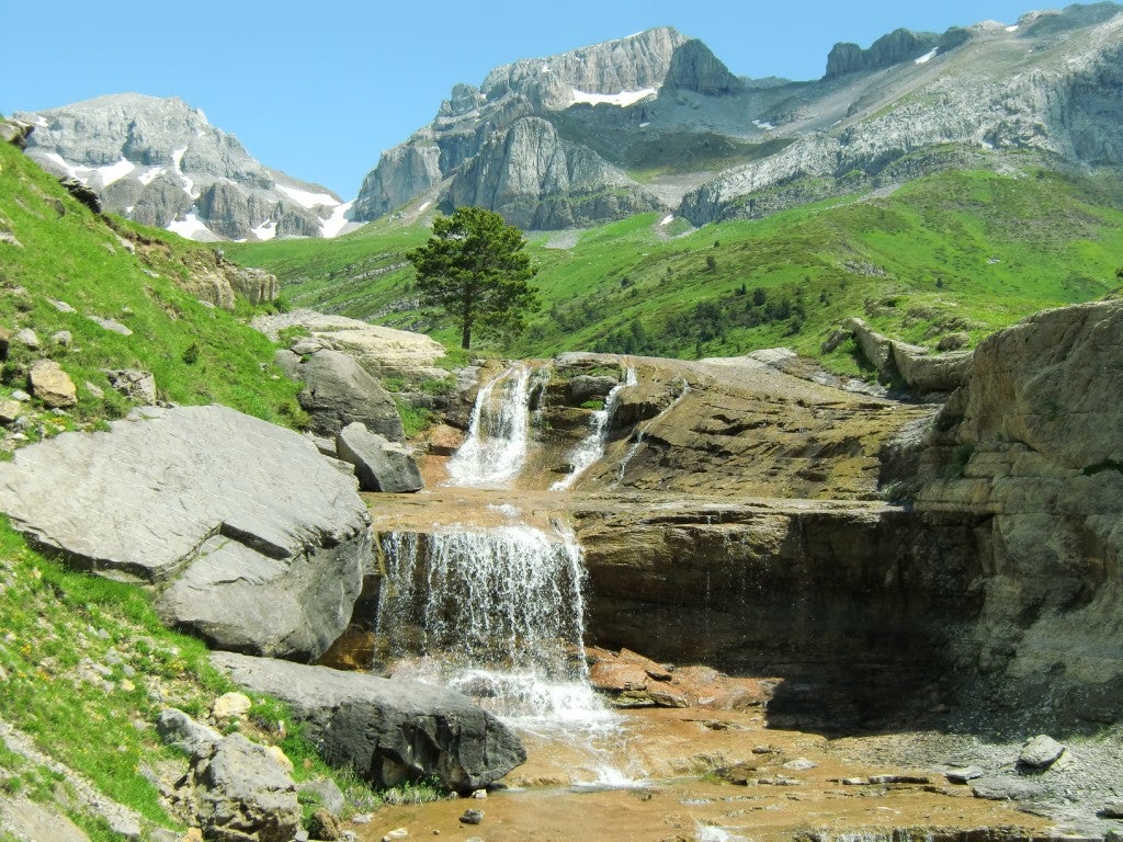 Un viaje por los sentidos, la cultura y la naturaleza Un viaje por los sentidos, la cultura y la naturaleza