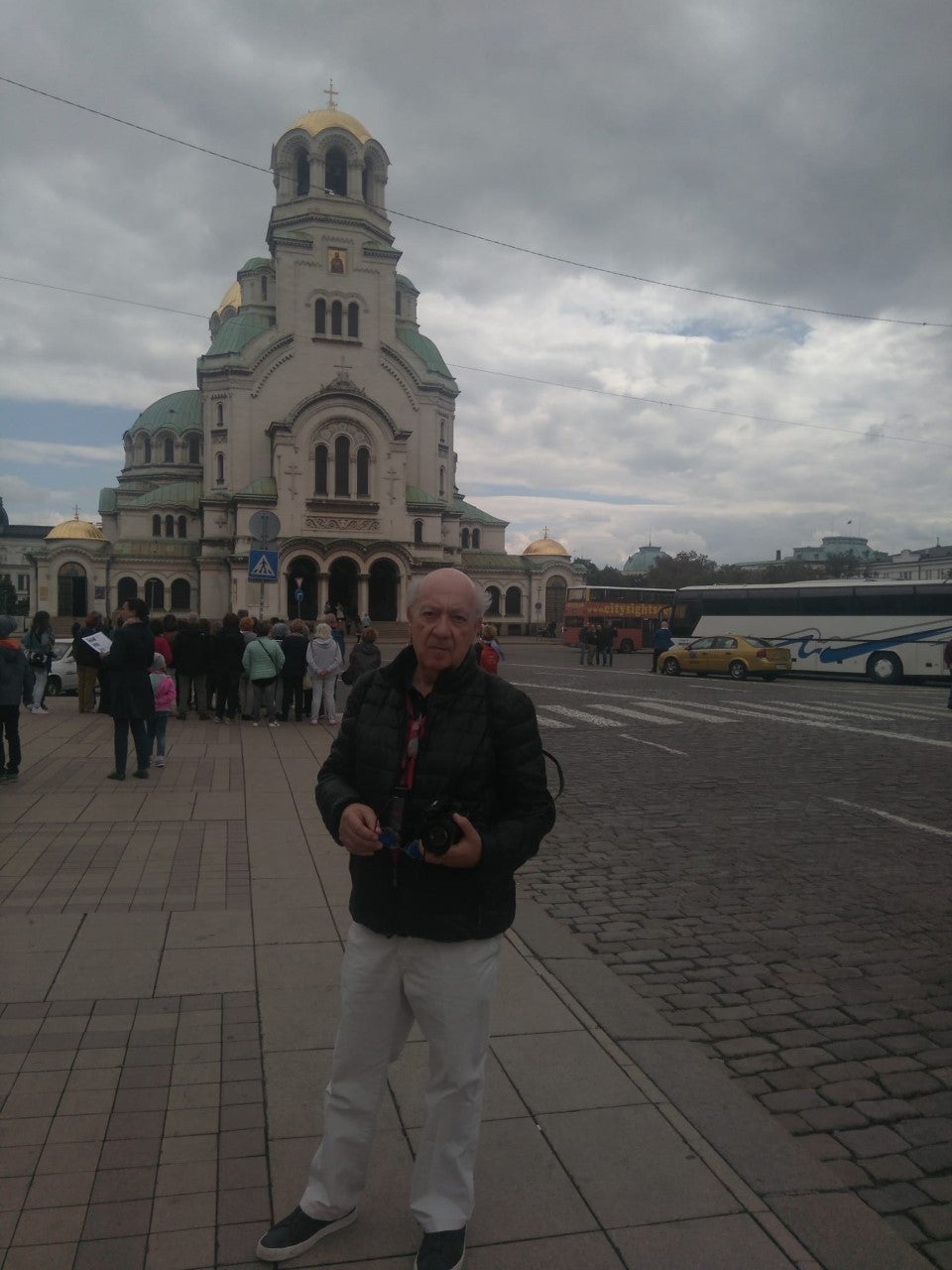 "Arcángel y las nuevas voces búlgaras" "Arcángel y las nuevas voces búlgaras"