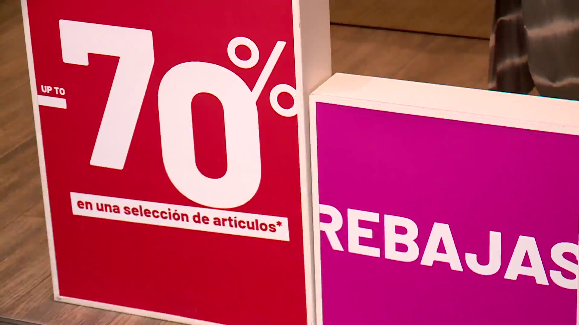 ¿Qué vale la pena comprar en rebajas? Adriana Sanz viene con todas las tendencias ¿Qué vale la pena comprar en rebajas? Adriana Sanz viene con todas las tendencias