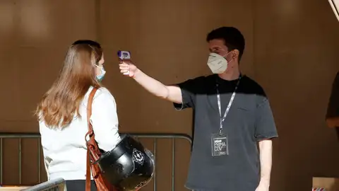 Los contagios siguen al alza en Cataluña con un millar de nuevos positivos Los contagios siguen al alza en Cataluña con un millar de nuevos positivos