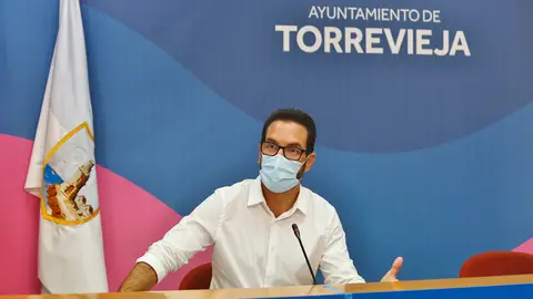 Se contratará a 70 monitores, 5 recepcionistas, 5 de socorristas y 4 monitores de natación, siendo las horas previstas en el contrato de un total de 42.054 torrevieja