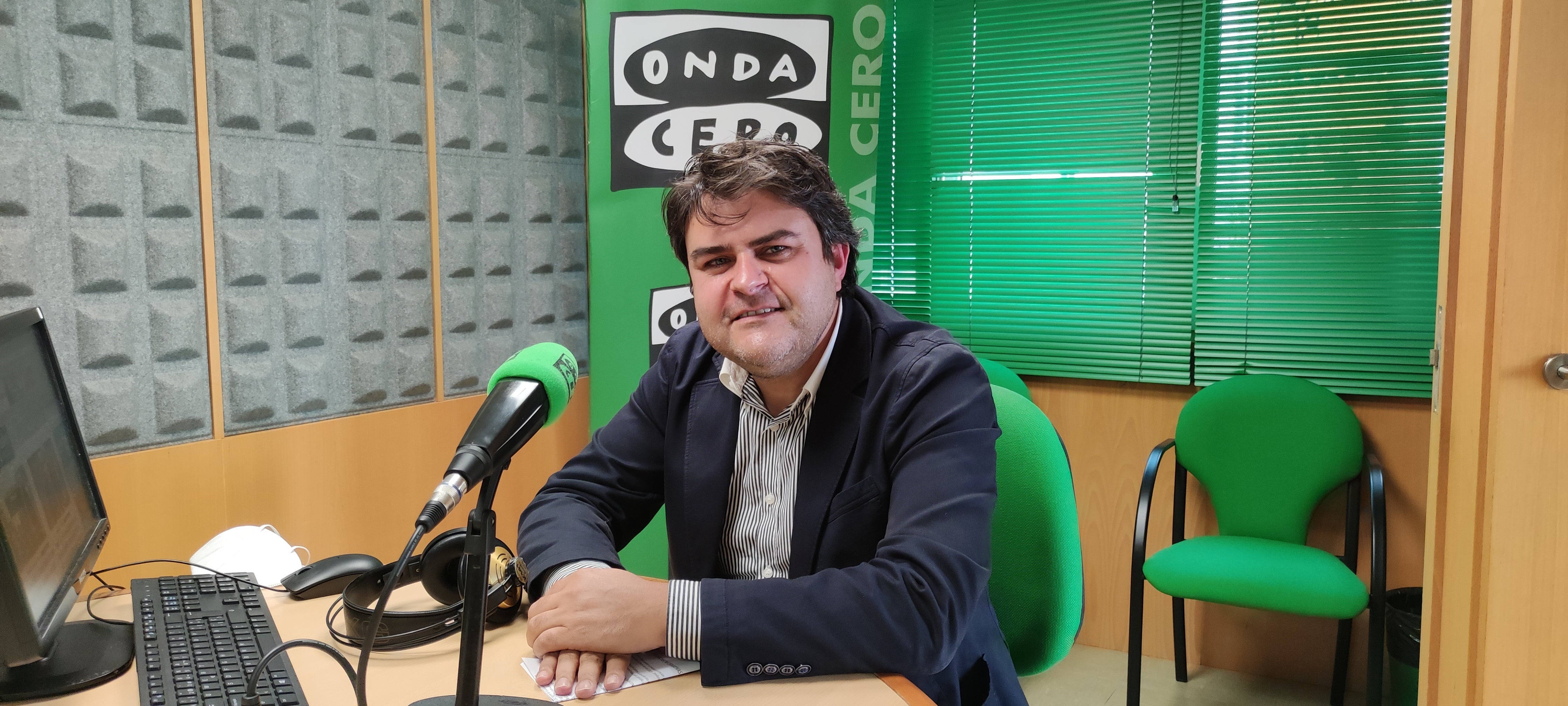 Gregorio Agis: "O obxectivo é mellorar a franxa marítima de Raxo e o resto do concello" Gregorio Agis: "O obxectivo é mellorar a franxa marítima de Raxo e o resto do concello"