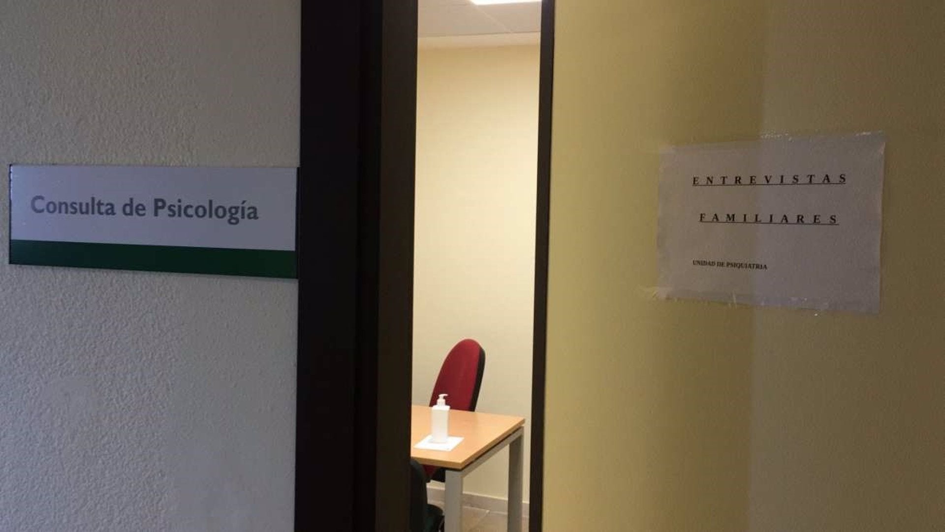 El primer hospital de día de salud mental de Extremadura inicia su actividad en el Universitario de Badajoz El primer hospital de día de salud mental de Extremadura inicia su actividad en el Universitario de Badajoz