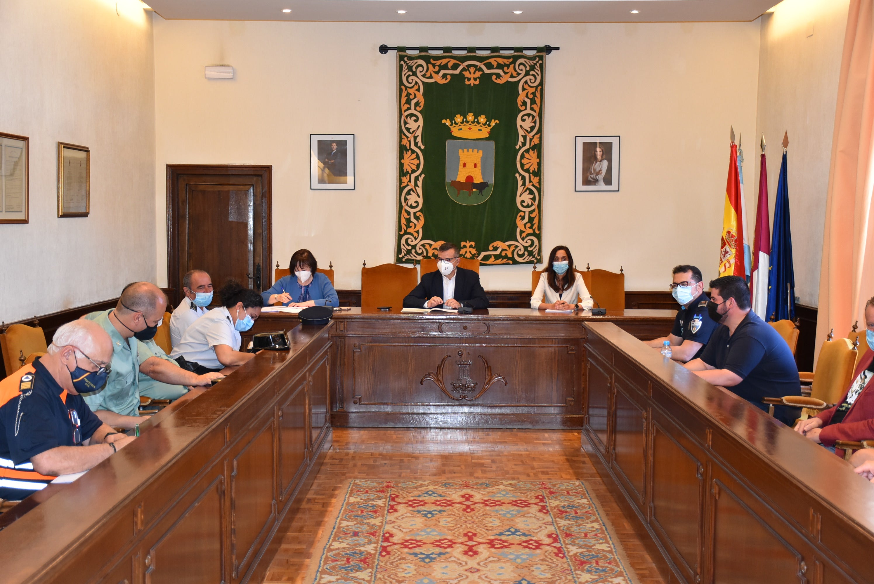 El Ayuntamiento reforzará los controles para evitar concentraciones para beber en la calle El Ayuntamiento reforzará los controles para evitar concentraciones para beber en la calle