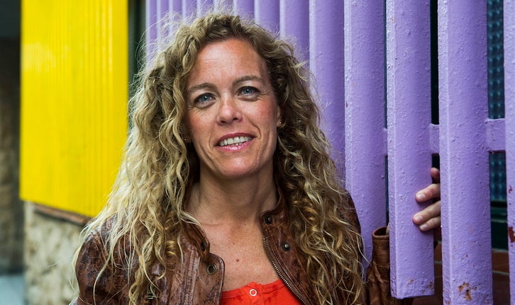 El Ayuntamiento de Bilbao homenajea a la asociación de menores transexuales NAIZEN El Ayuntamiento de Bilbao homenajea a la asociación de menores transexuales NAIZEN