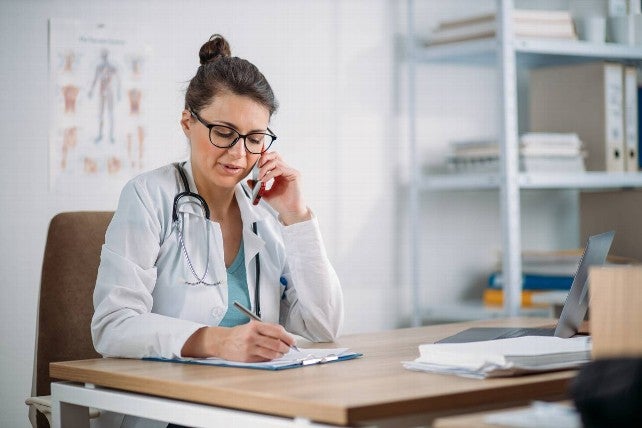 El Colegio de Badajoz reconoce la labor de los médicos en el Día de la Profesión Médica El Colegio de Badajoz reconoce la labor de los médicos en el Día de la Profesión Médica