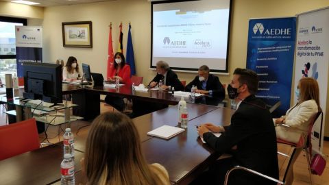 Presentaci&oacute;n en la sede de Aedhe de Alcal&aacute; de Henares de la Oficina Acelera Pyme