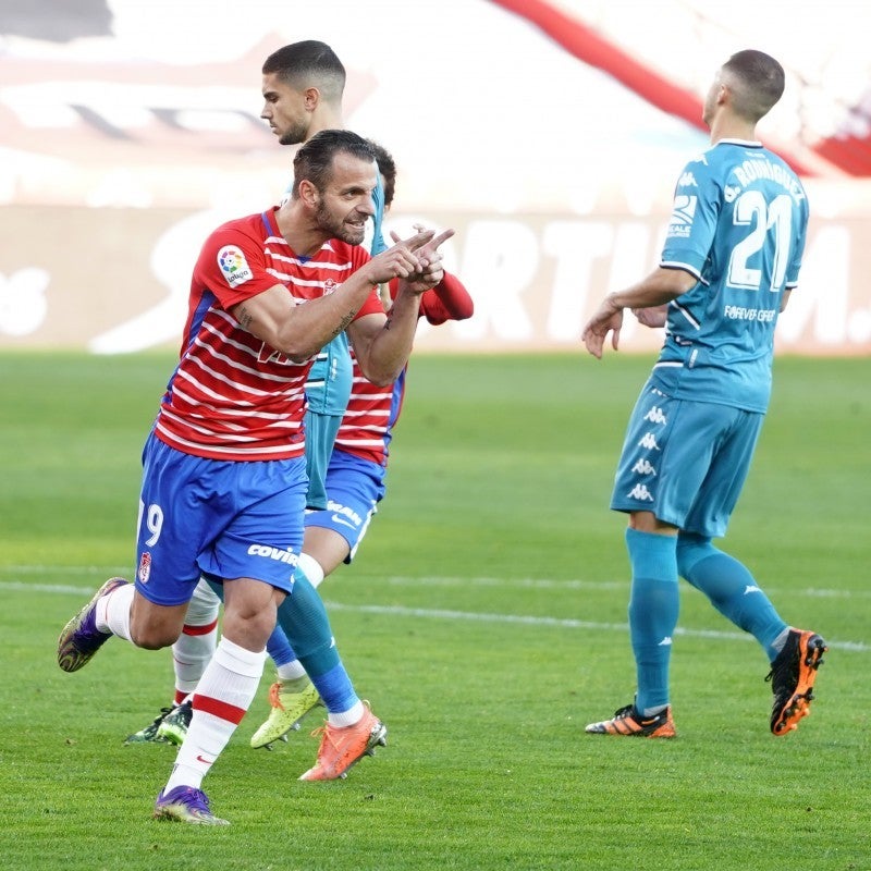 El Granada CF despide a Roberto Soldado con cuatro líneas en su página web y sin el más mínimo reconocimiento a su trayectoria. Onda Deportiva Granada 29/06/2021 El Granada CF despide a Roberto Soldado con cuatro líneas en su página web y sin el más mínimo reconocimiento a su trayectoria. Onda Deportiva Granada 29/06/2021