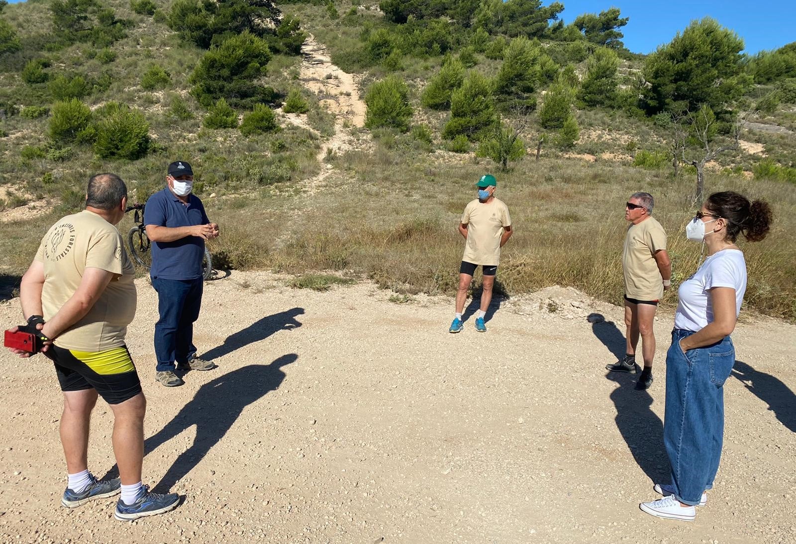 Más de 100 voluntarios participan en la campaña de prevención de incendios forestales en Crevillent Más de 100 voluntarios participan en la campaña de prevención de incendios forestales en Crevillent