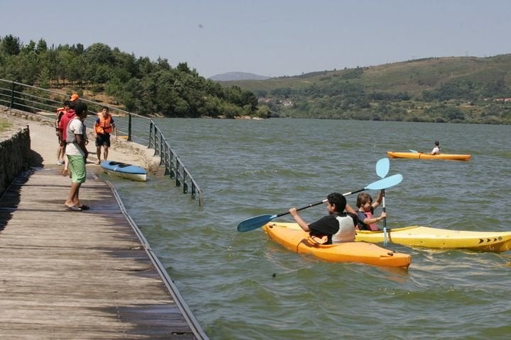 Natureza, deporte e ocio mestúranse no campamento de verán “Explora Ourense” 2021 Natureza, deporte e ocio mestúranse no campamento de verán “Explora Ourense” 2021