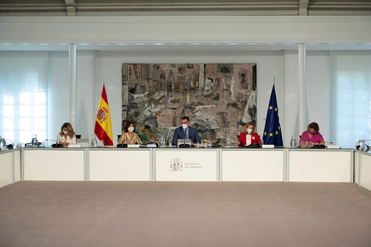 Tertulia: ¿Qué ministros se quedarán fuera con la remodelación del Gobierno? Tertulia: ¿Qué ministros se quedarán fuera con la remodelación del Gobierno?