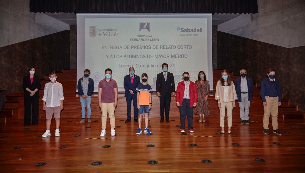 Entrega Premios de Fernandez Lema.