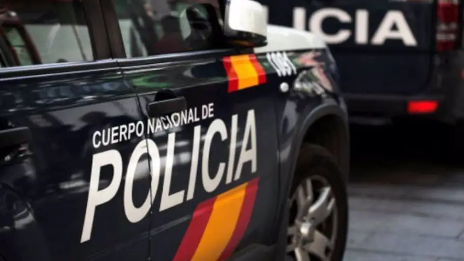 Vehículo de la Policía Nacional. Vehículo de la Policía Nacional.