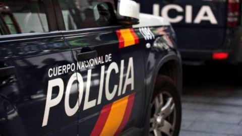 Veh&iacute;culo de la Polic&iacute;a Nacional. 
