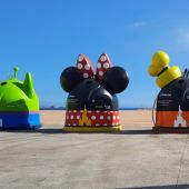 Contenedores de Disney fomentan el reciclaje de vidrio en Gijón