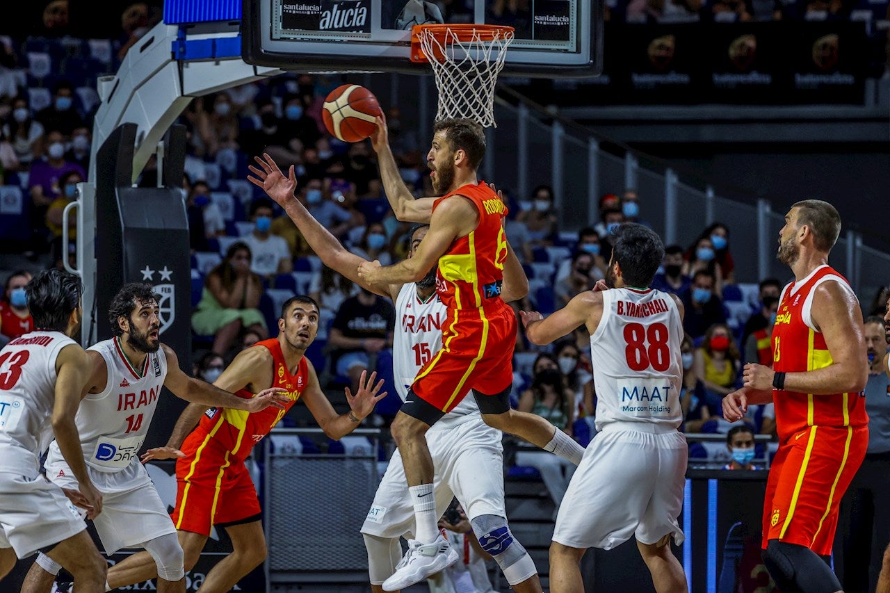 España arrasa a Irán camino a los Juegos (96-53) España arrasa a Irán camino a los Juegos (96-53)