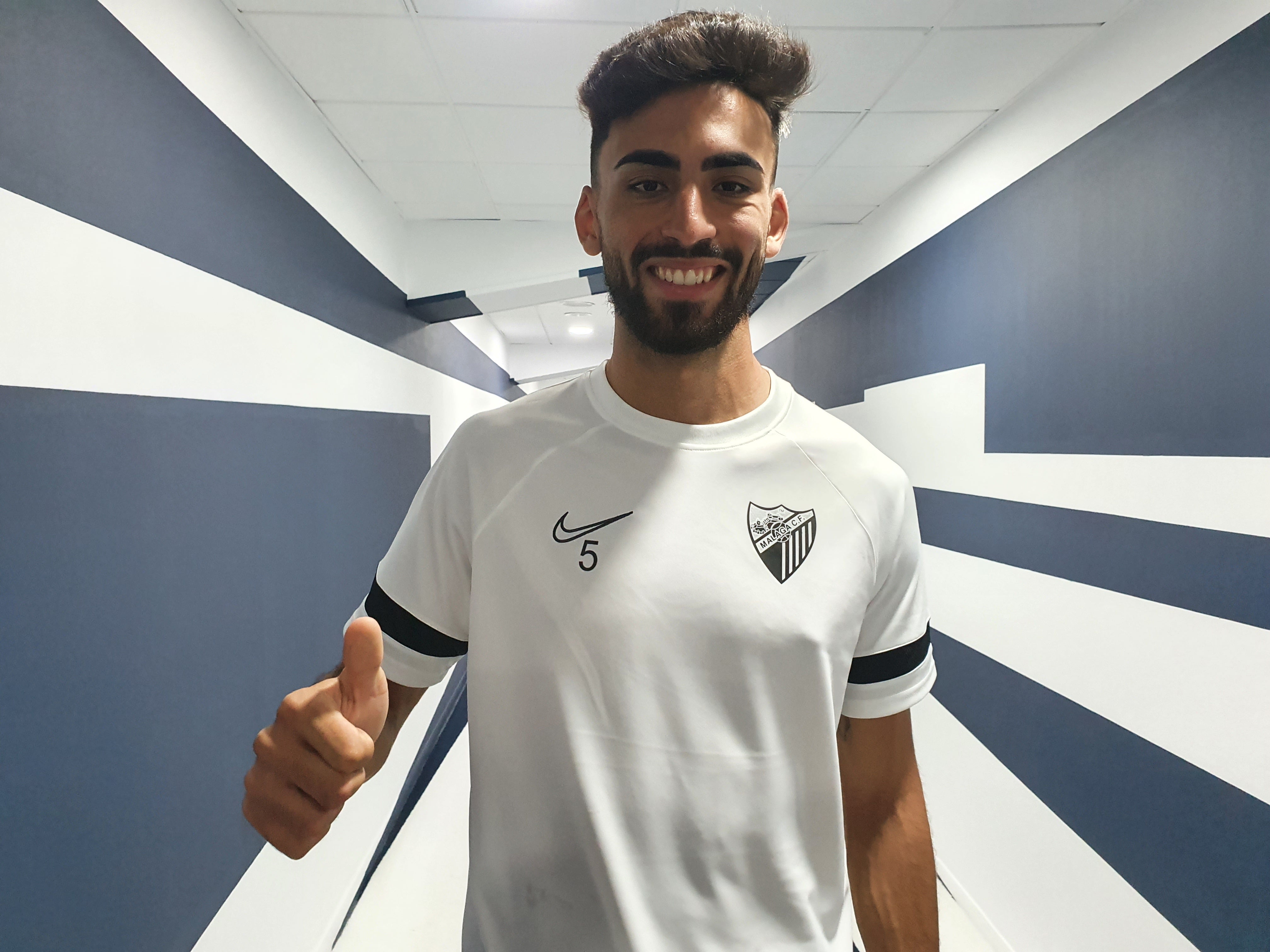 El Málaga vuelve al trabajo con 30 jugadores El Málaga vuelve al trabajo con 30 jugadores