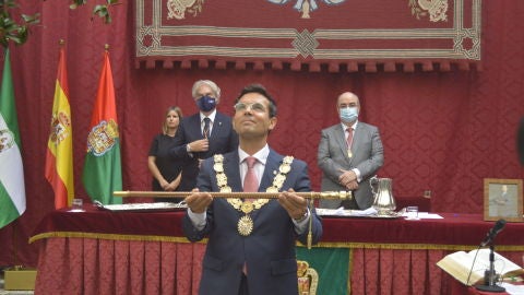Francisco Cuenca es nombrado nuevo alcalde de Granada