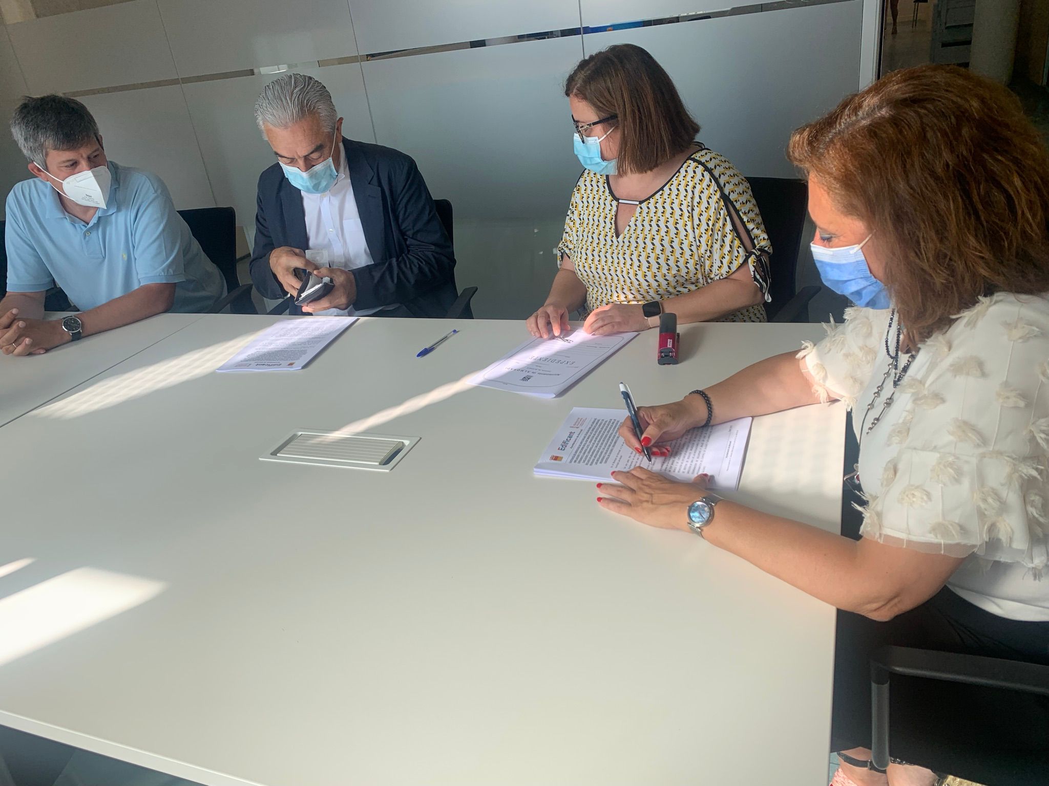 El Ayuntamiento de Almoradí adjudica el contrato para el proyecto del colegio nuevo El Ayuntamiento de Almoradí adjudica el contrato para el proyecto del colegio nuevo