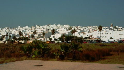 Conil de la Frontera est&aacute; al borde del confinamiento y el cierre de la hosteler&iacute;a por el aumento de contagios