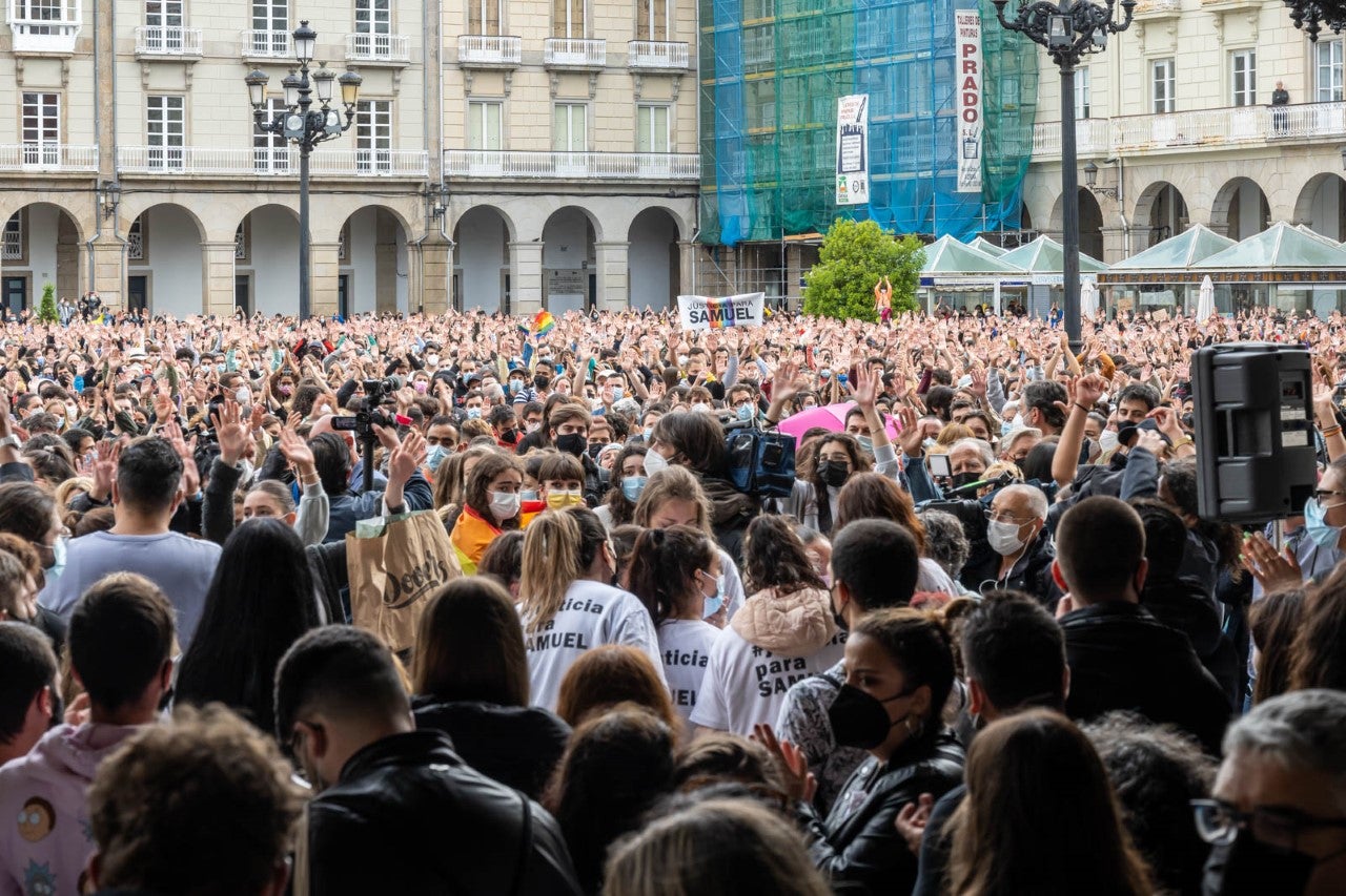 Son ya cuatro los detenidos por la muerte de Samuel Luiz Son ya cuatro los detenidos por la muerte de Samuel Luiz