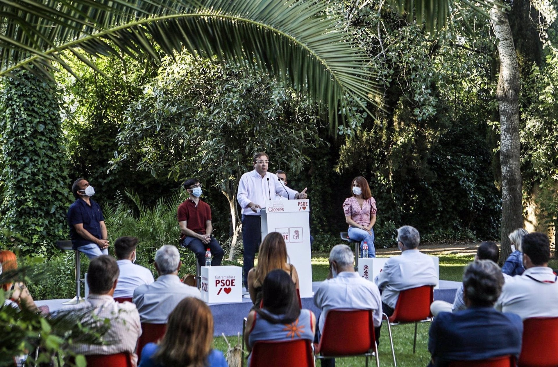 Fernández Vara avanza que se construirán viviendas sociales en Cáceres con los fondos Next Generation Fernández Vara avanza que se construirán viviendas sociales en Cáceres con los fondos Next Generation
