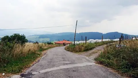 Contratadas las obras de acondicionamiento de la carretera local de Piedralonga a Fenolleo por 265 mil euros Contratadas las obras de acondicionamiento de la carretera local de Piedralonga a Fenolleo por 265 mil euros