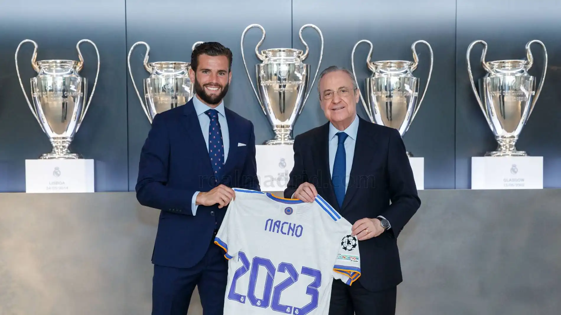 Nacho Fernández renueva con el Real Madrid hasta 2023