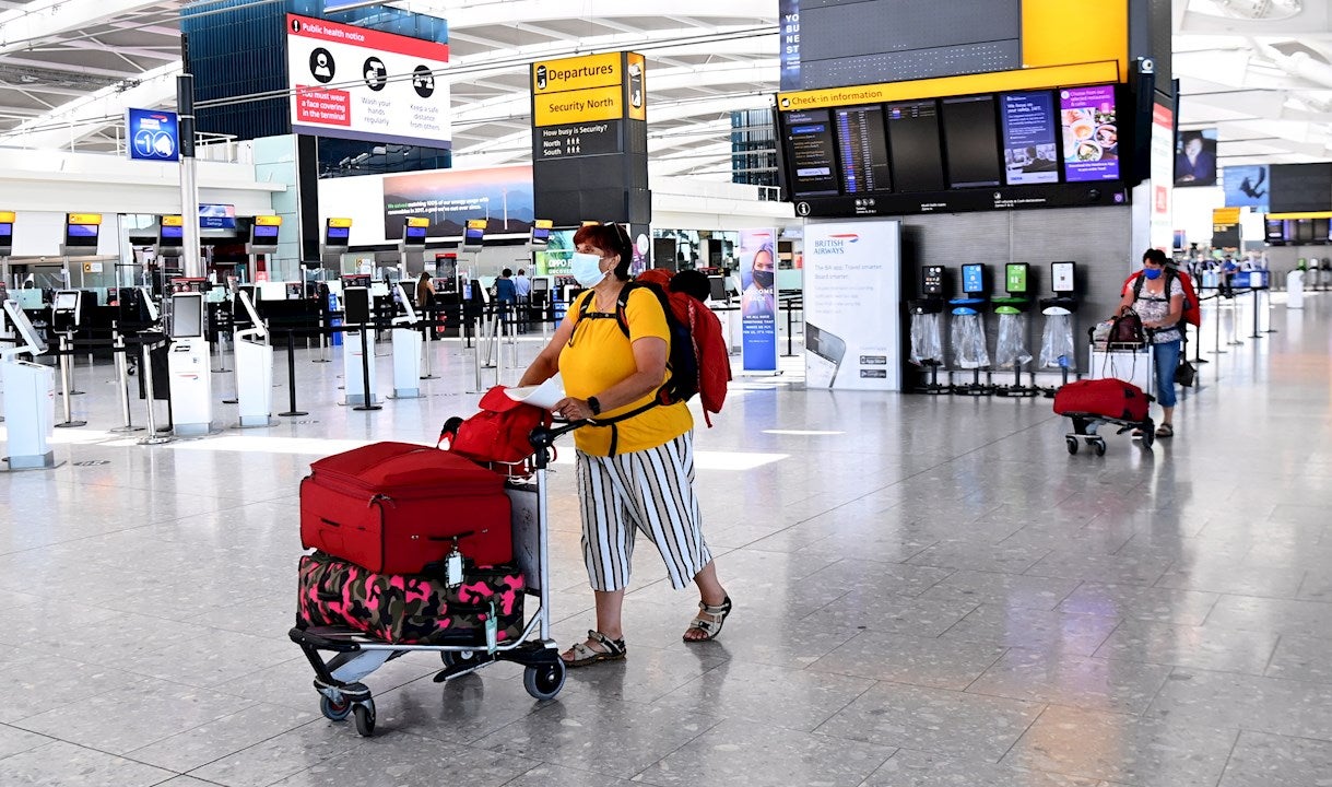 Reino Unido levanta la cuarentena para los viajeros vacunados procedentes de España Reino Unido levanta la cuarentena para los viajeros vacunados procedentes de España