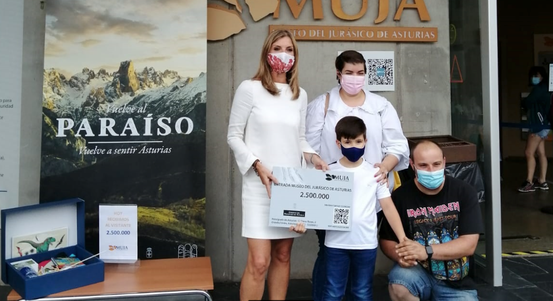 EL Museo Jurásico de Colunga recibió a su visitante 2.500.000 con la presencia de la viceconsejera de Turismo EL Museo Jurásico de Colunga recibió a su visitante 2.500.000 con la presencia de la viceconsejera de Turismo
