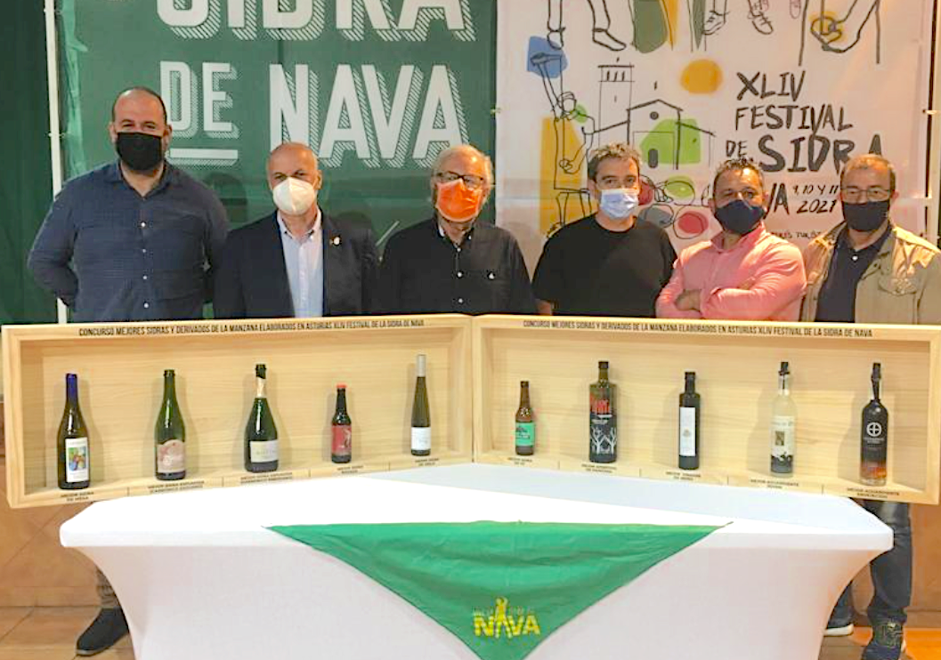 El Festival de la Sidra de Nava premió este miércoles las mejores sidras y derivados de manzana El Festival de la Sidra de Nava premió este miércoles las mejores sidras y derivados de manzana