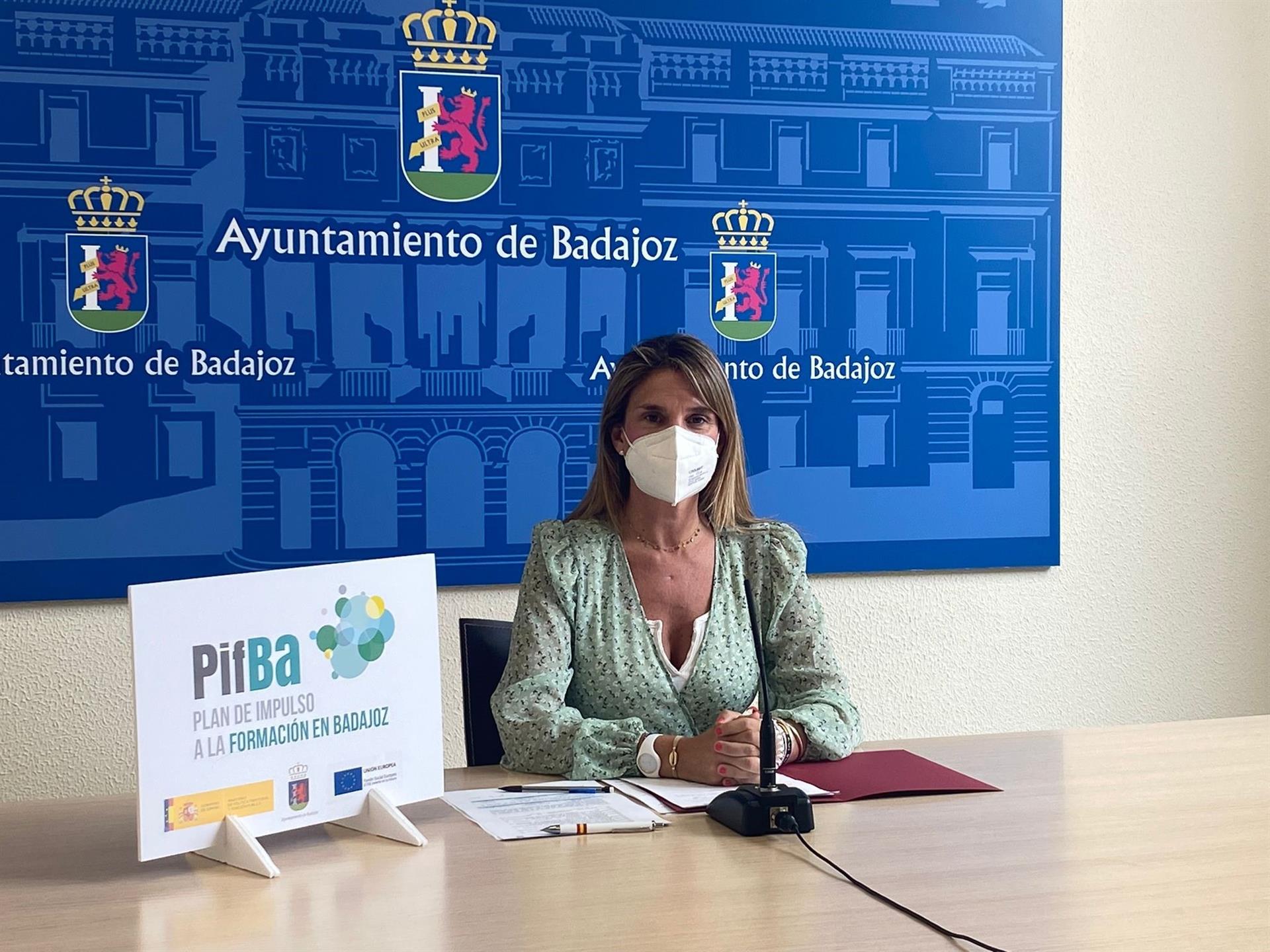 El Plan de Impulso para la formación de Badajoz contempla 33 itinerarios con 70 acciones formativas El Plan de Impulso para la formación de Badajoz contempla 33 itinerarios con 70 acciones formativas