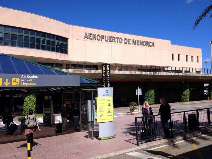 El Govern "aplaza" los bonos interislas "hasta que los niveles de ocupación hotelera bajen" El Govern "aplaza" los bonos interislas "hasta que los niveles de ocupación hotelera bajen"