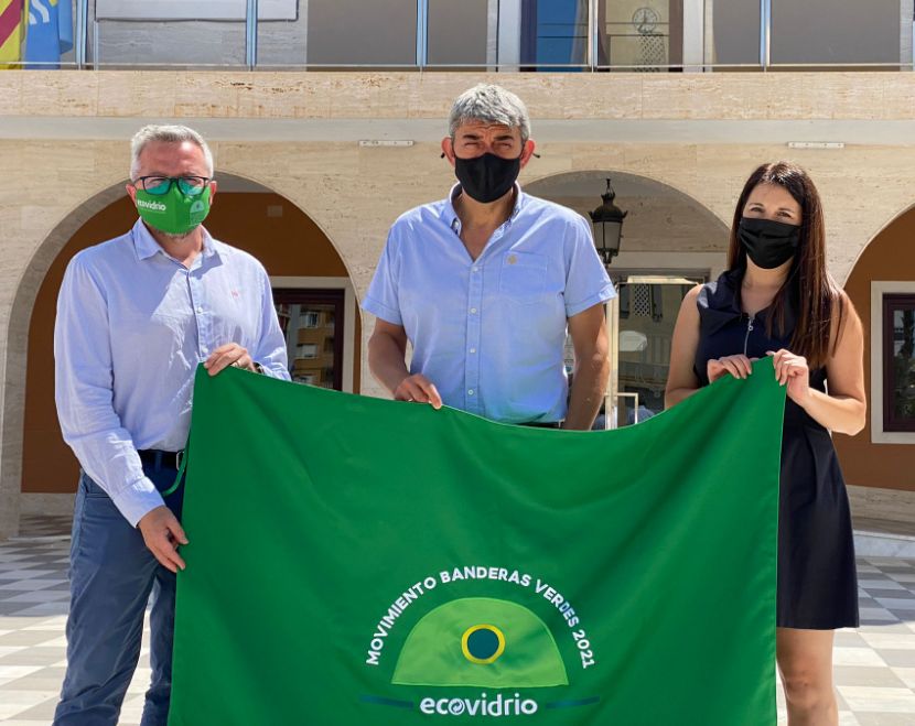 Guardamar del Segura competirá este verano por conseguir la Bandera Verde de Ecovidrio Guardamar del Segura competirá este verano por conseguir la Bandera Verde de Ecovidrio