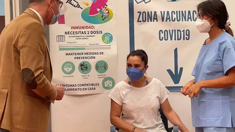 Comienza en Asturias la vacunación de los menores de 30 años Comienza en Asturias la vacunación de los menores de 30 años