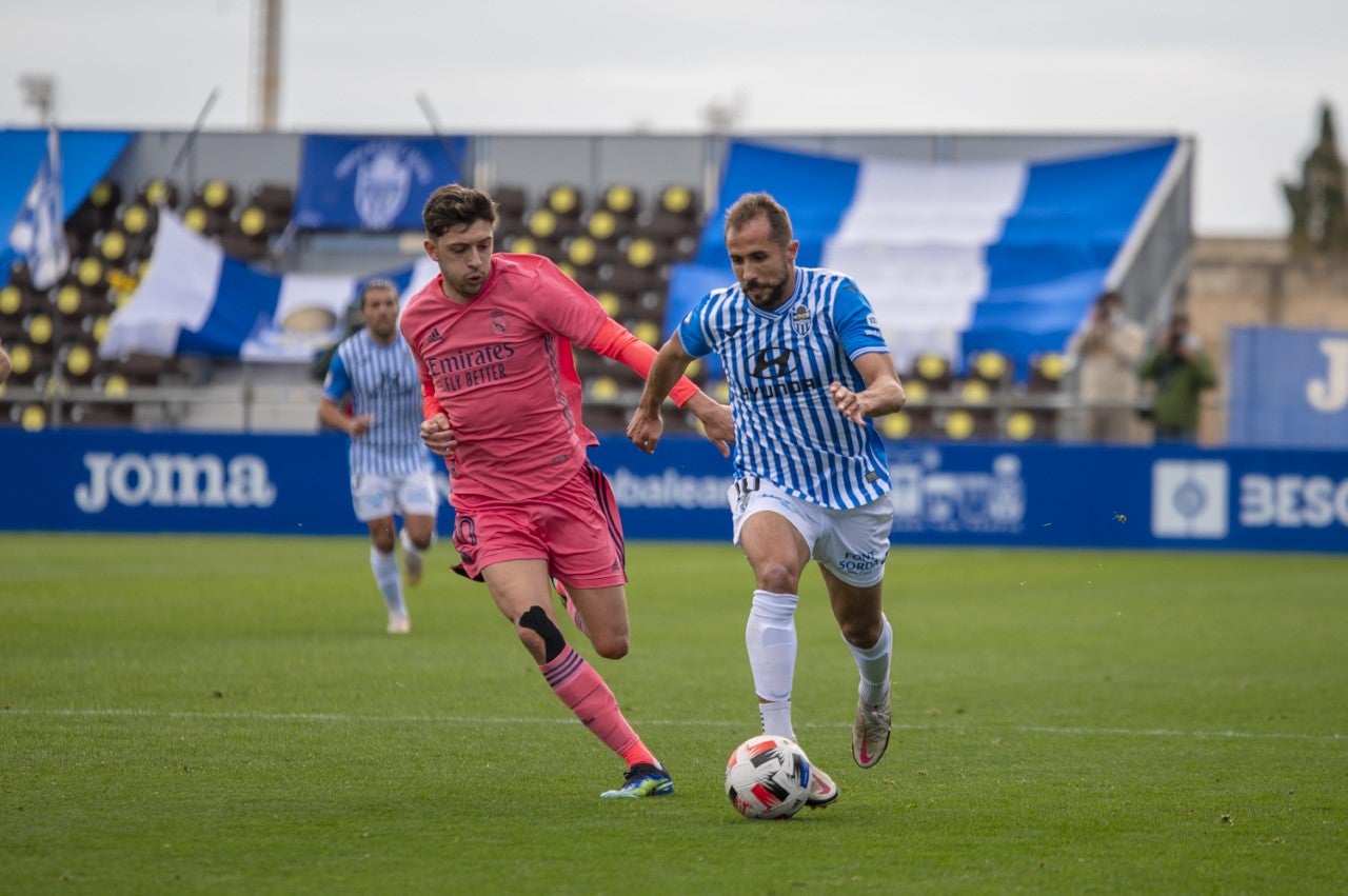 Alberto Castaño, jugador del Atlético Baleares: "Por proyecto e ilusión nuestro objetivo es ascender" Alberto Castaño, jugador del Atlético Baleares: "Por proyecto e ilusión nuestro objetivo es ascender"