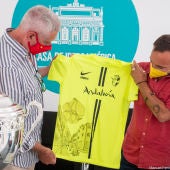 Instantes de la presentación en Cádiz