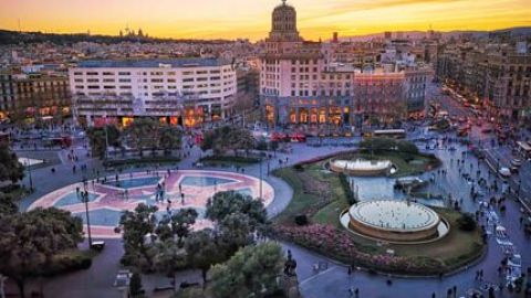 Pla&ccedil;a Catalunya de Barcelona